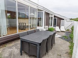 Seaside Charm With Spa and Sauna-by Traum