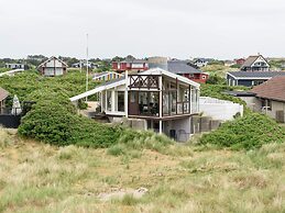Seaside Charm With Spa and Sauna-by Traum