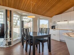 Seaside Charm With Spa and Sauna-by Traum