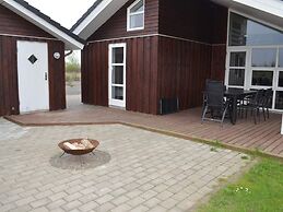 Luxurious Retreat With Spa and Sauna-by Traum