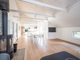 8 Person Holiday Home in Blavand