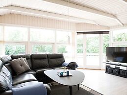 Secluded Cozy Cottage-by Traum