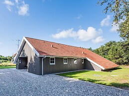 8 Person Holiday Home on a Holiday Park in Blåvand