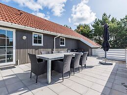 8 Person Holiday Home on a Holiday Park in Blåvand