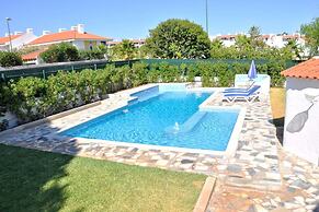Villa in Vilamoura Near Beaches and Golf