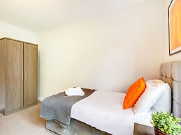 Graceful Apartment in Greenock near Newark Castle