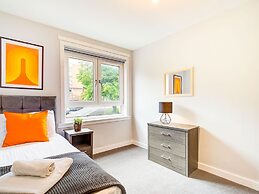 Graceful Apartment in Greenock near Newark Castle