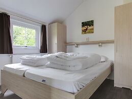 Cozy Cottage With Dishwasher, Near Utrecht
