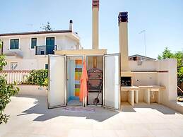 Beachside Getaway w/ Garden