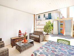 Beachside Getaway w/ Garden