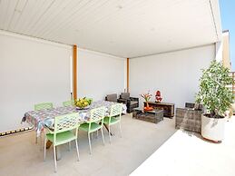 Beachside Getaway w/ Garden