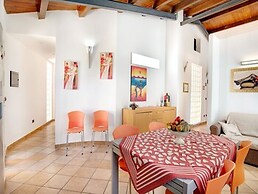 Beachside Getaway w/ Garden