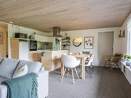 Cozy Cottage Retreat in Bork Havn-by Traum