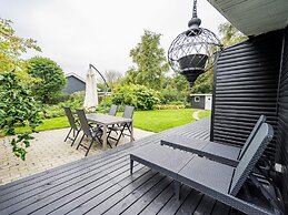 Cozy Cottage Retreat in Bork Havn-by Traum