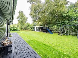Cozy Cottage Retreat in Bork Havn-by Traum
