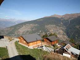 Modern Chalet with Hot Tub in Les Collons