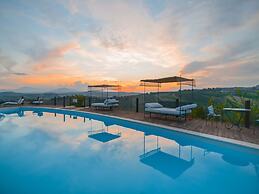 Pretty Apartment in Ascoli Piceno with Hot Tub