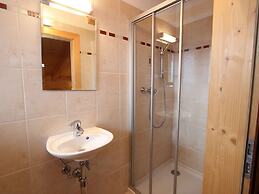 Luxury Chalet with Hot Tub in La Tzoumaz