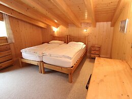 Luxury Chalet with Hot Tub in La Tzoumaz