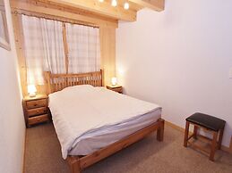 Luxury Chalet with Hot Tub in La Tzoumaz