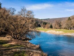 Timeless Cottage in Vresse-sur-semois With Terrace