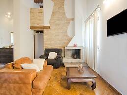 Scenic Apartment in Ascoli Piceno with Hot Tub