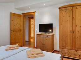 Spacious Apartment in Grobarl With Sauna