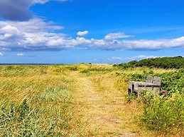Seaside Haven in Stoense-by Traum