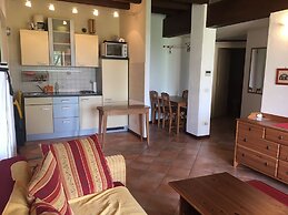 Nice Apartment on Ground Floor near Peschiera