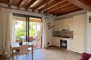 Nice Apartment on Ground Floor near Peschiera