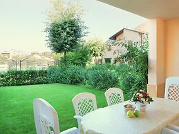 Nice Apartment on Ground Floor near Peschiera