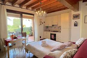 Nice Apartment on Ground Floor near Peschiera