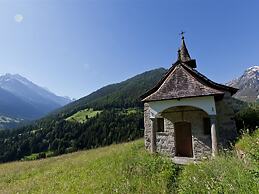 New Chalet With Sauna