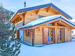 New Chalet With Sauna