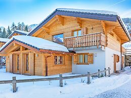 New Chalet With Sauna