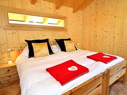 New Chalet With Sauna