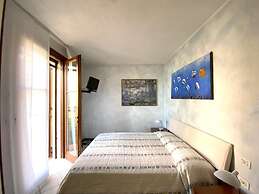 Nice Ground Floor Apartment Located near Peschiera