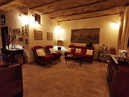 Farmhouse for 16 People in Lazio