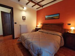 Farmhouse for 16 People in Lazio