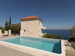 Beautiful Villa in Agia Paraskevi Samos