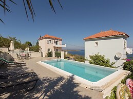 Beautiful Villa in Agia Paraskevi Samos