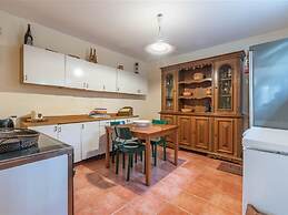 Marvellous Holiday Home near Palermo with Pool & Garden