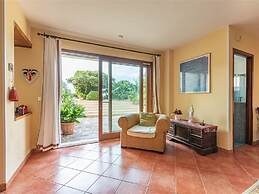 Marvellous Holiday Home near Palermo with Pool & Garden