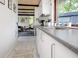 6 Person Holiday Home in Vaeggerlose