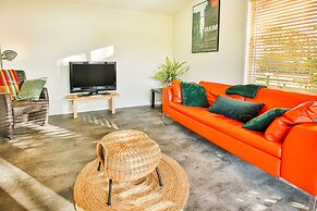 Fantastic Modern Vacation Home With Views