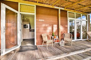 Fantastic Modern Vacation Home With Views