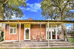 Fantastic Modern Vacation Home With Views