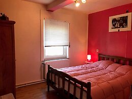 Charming Holiday Home in Houyet Near Forest