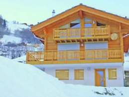 Lavish Holiday Home in Heremence With Balcony