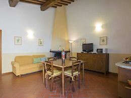 Belvilla by OYO Beautiful Farmhouse With Garden